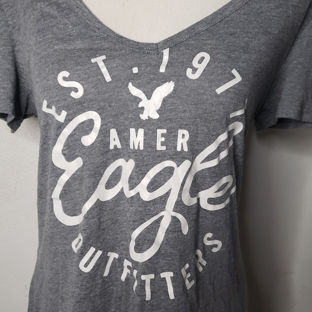 American Eagle T-shirt - Picture 2 of 4